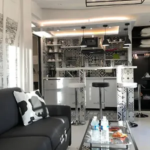  Apartment Rousselet Quartier Bon Marche Viieme